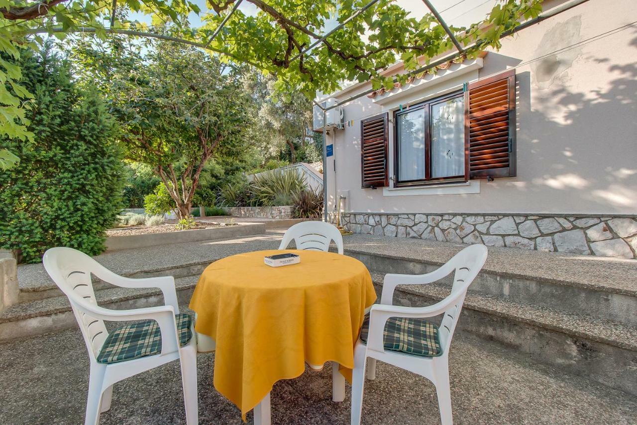 Apartment Simona Mali Lošinj Eksteriør bilde