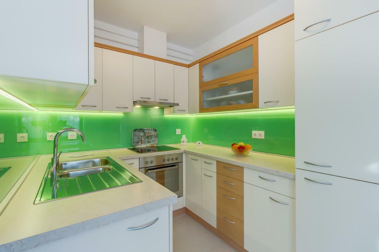 Apartment Simona Mali Lošinj Eksteriør bilde