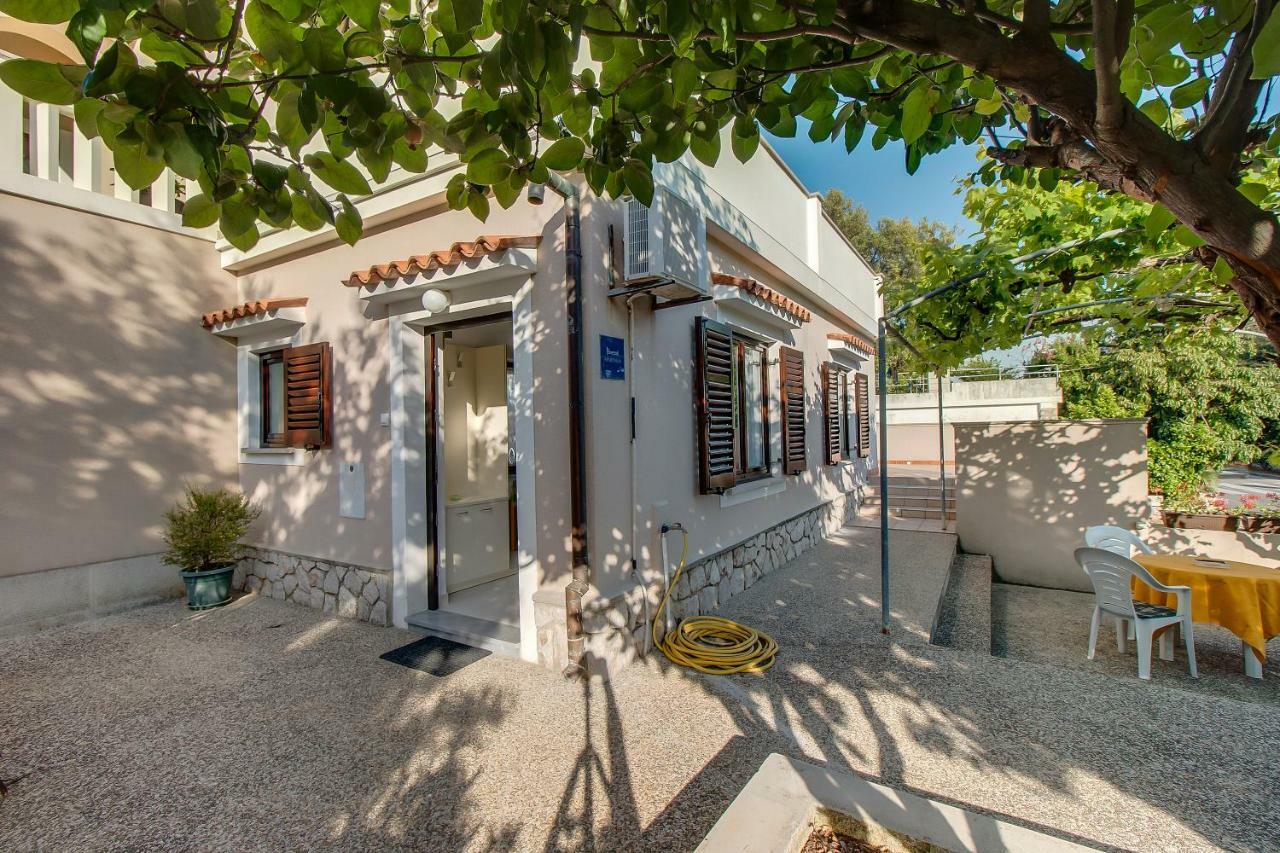 Apartment Simona Mali Lošinj Eksteriør bilde