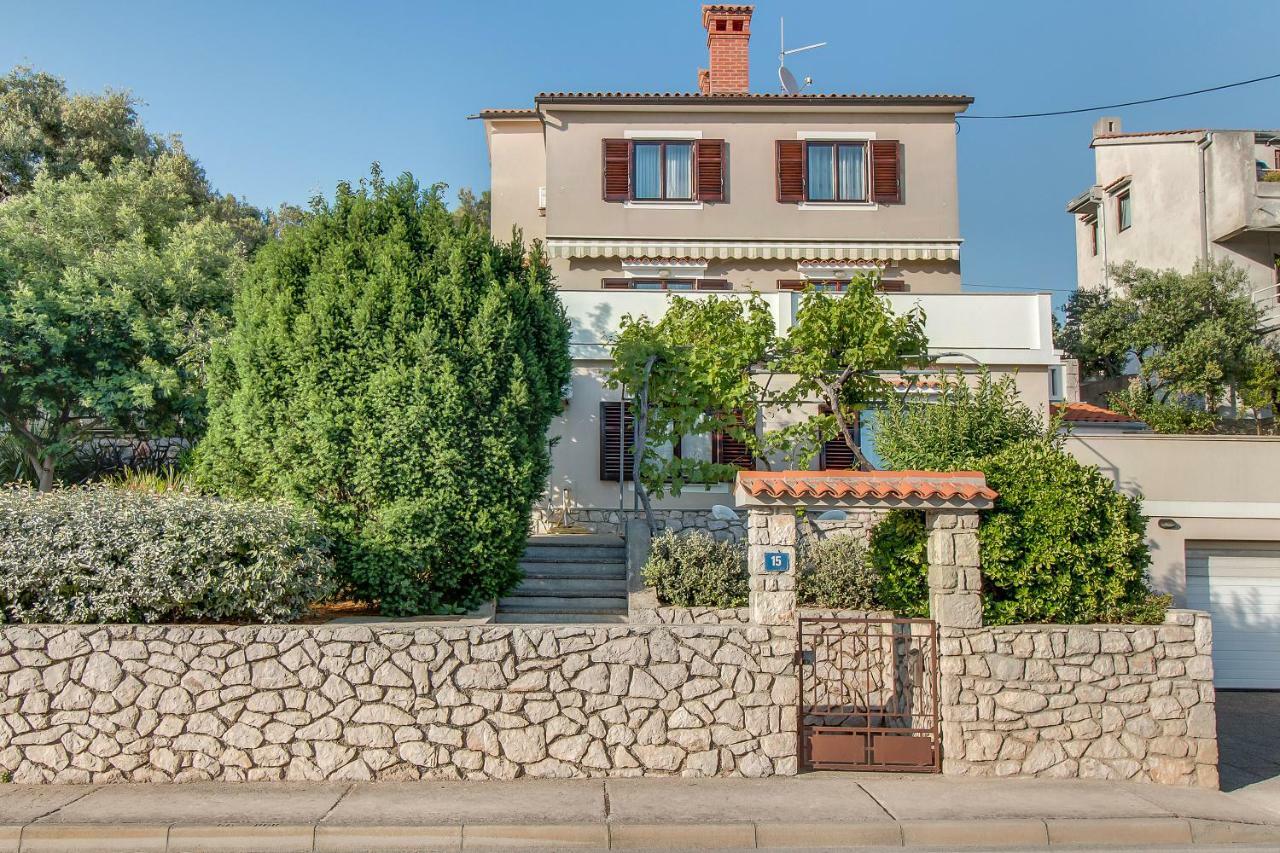 Apartment Simona Mali Lošinj Eksteriør bilde