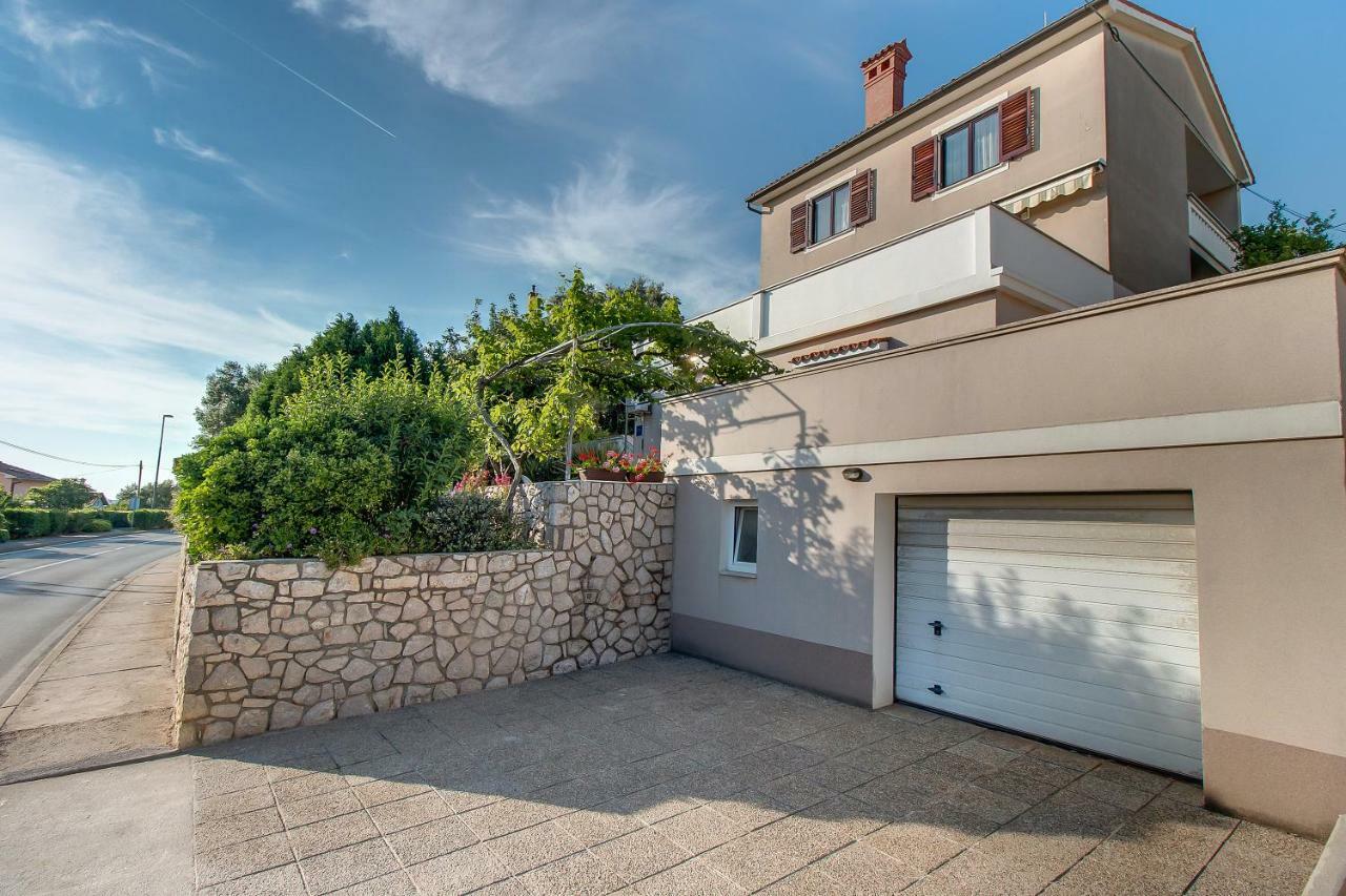 Apartment Simona Mali Lošinj Eksteriør bilde