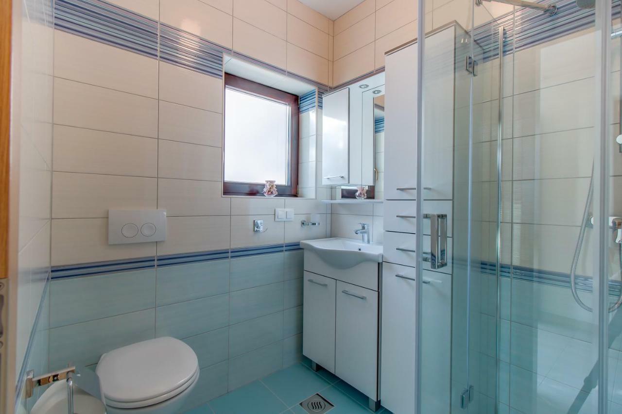 Apartment Simona Mali Lošinj Eksteriør bilde