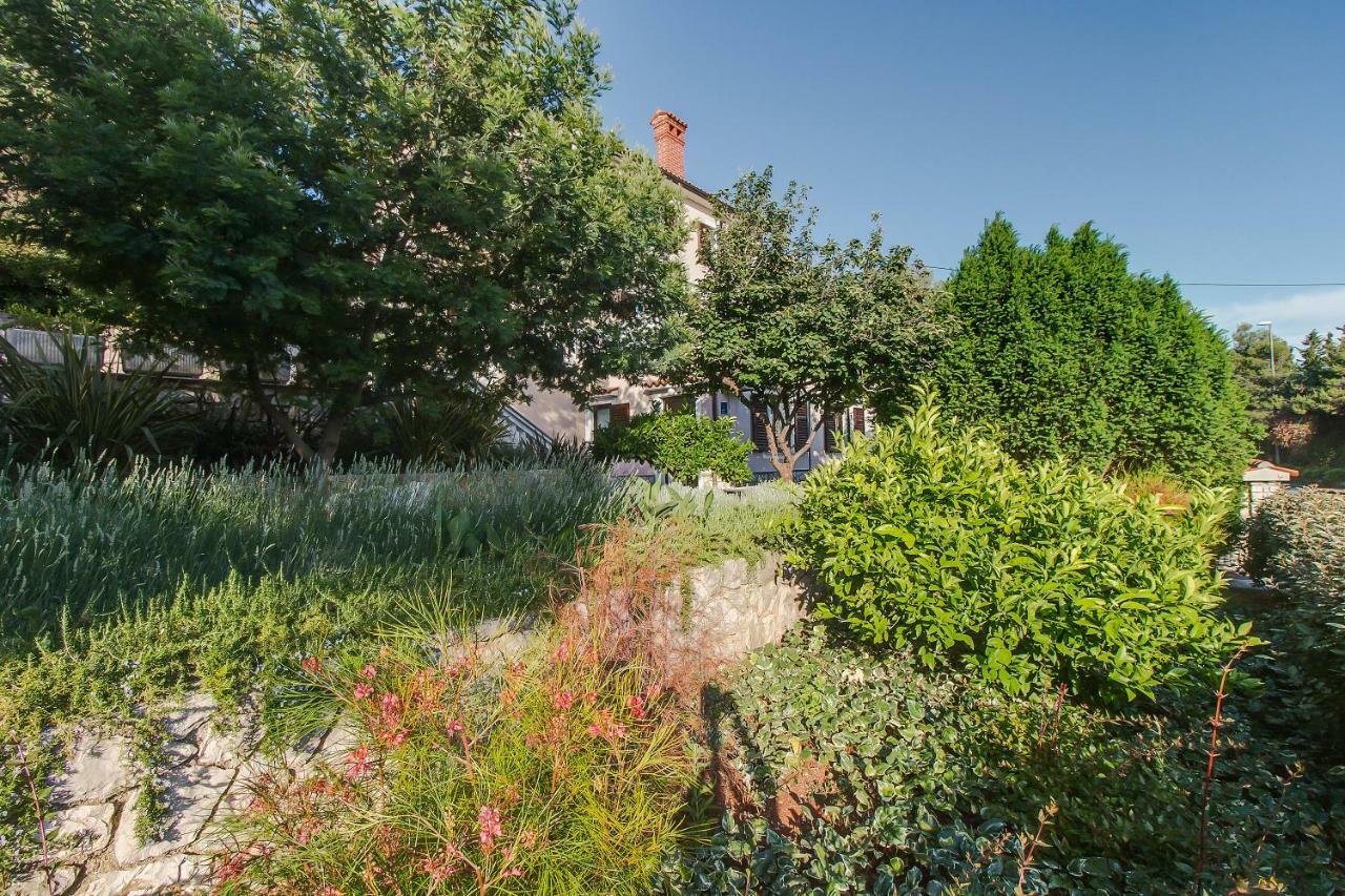 Apartment Simona Mali Lošinj Eksteriør bilde
